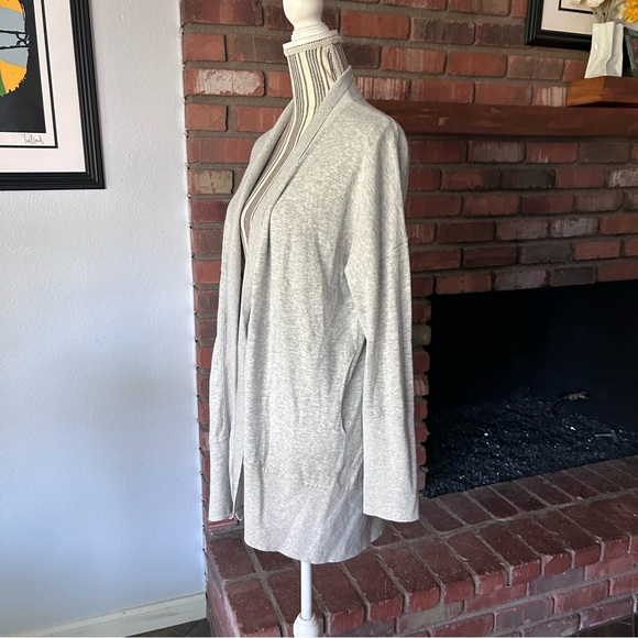 Amour Vert Gray Open Front Cardigan in Light Heather Grey Sz M - Picture 4 of 10